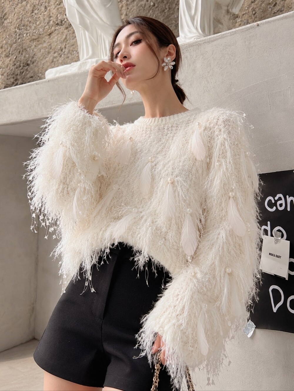 On Twelfth Young Contemporary White Feather Pearl Fuzzy Sweater Size L